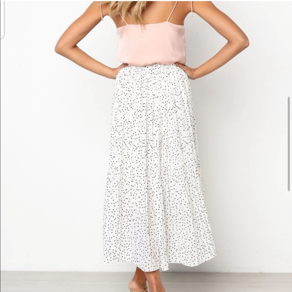 WD NY PolkaDot Pleated Skirt - Picture 3 of 9
